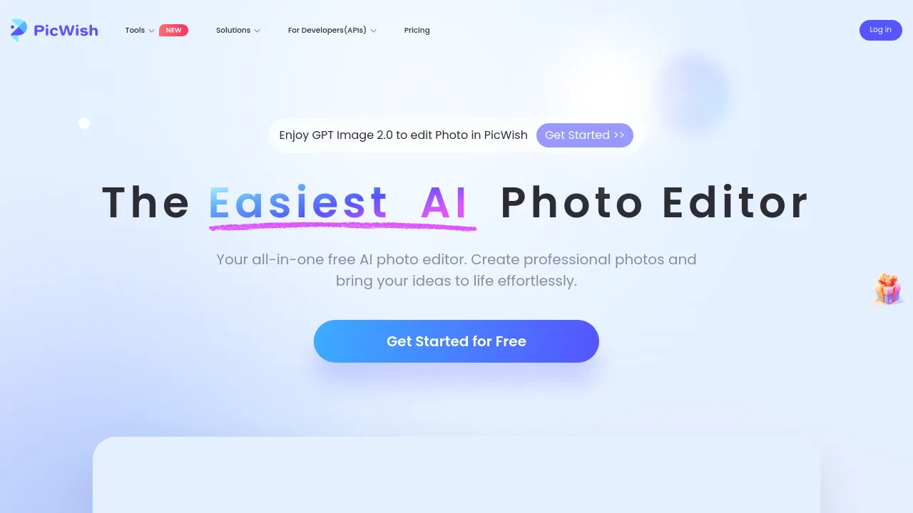 Screenshot of PicWish website